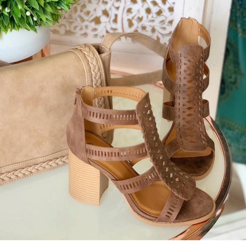 Heel sandals